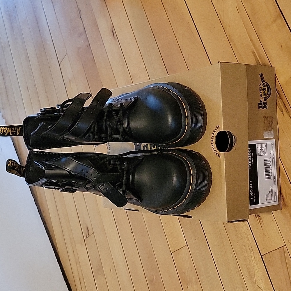 Black yellow Dr. Marten (Doc Marten) boots 1460 ALT Army